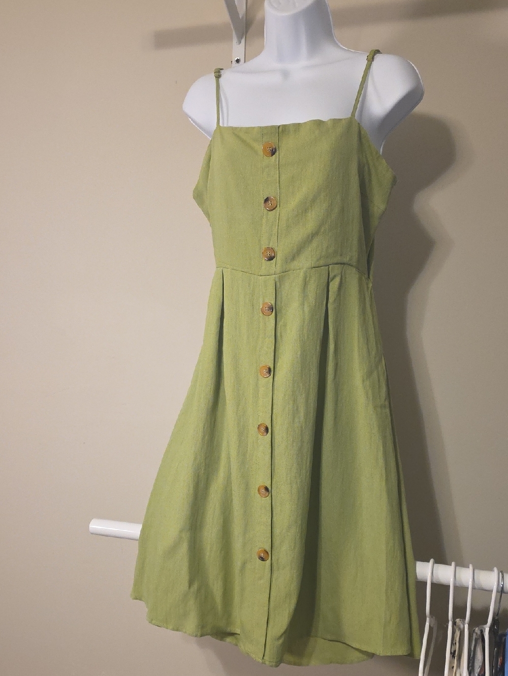 Hayden Los Angeles Summer Midi. Size Large